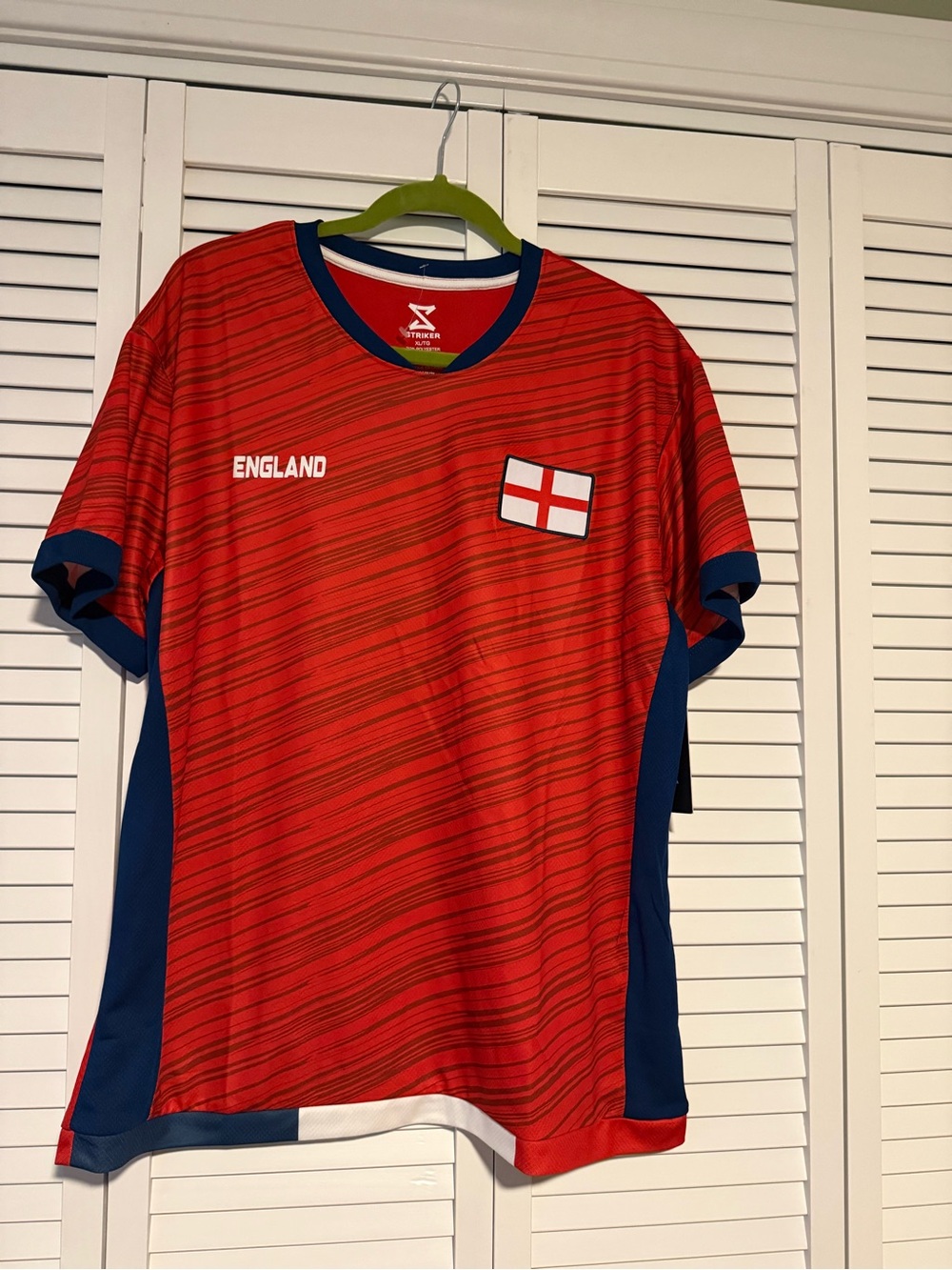 England Red Crew Neck Football Jersey with Blue Trim